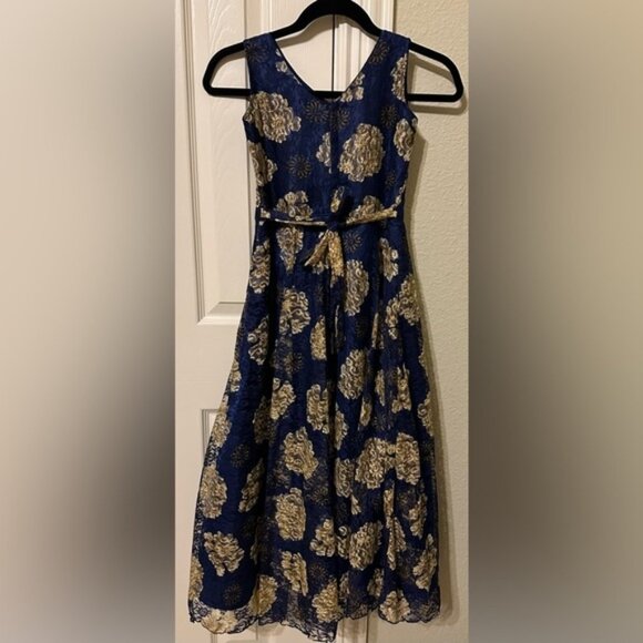 Girls blue and gold lace sleeveless maxi dress - excellent condition size L - Picture 2 of 6